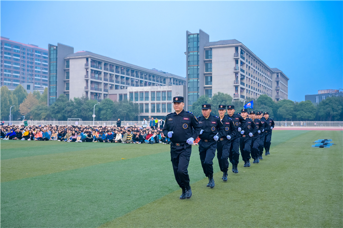 皇甲特衛，鄭州保安，鄭州安檢，安檢設備租賃
